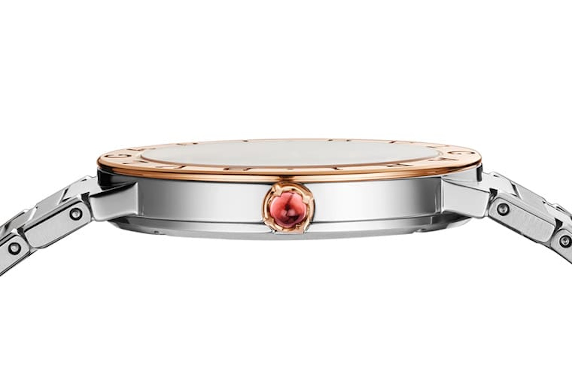 宝格丽奠基于Bvlgari Bvlgari系列,采用不锈钢搭配玫瑰金材质制作Lisa联名表。 (BVLGARI官网) 宝格丽奠基于Bvlgari Bvlgari系列,采用不锈钢搭配玫瑰金材质制作Lisa联名表。 (BVLGARI官网)