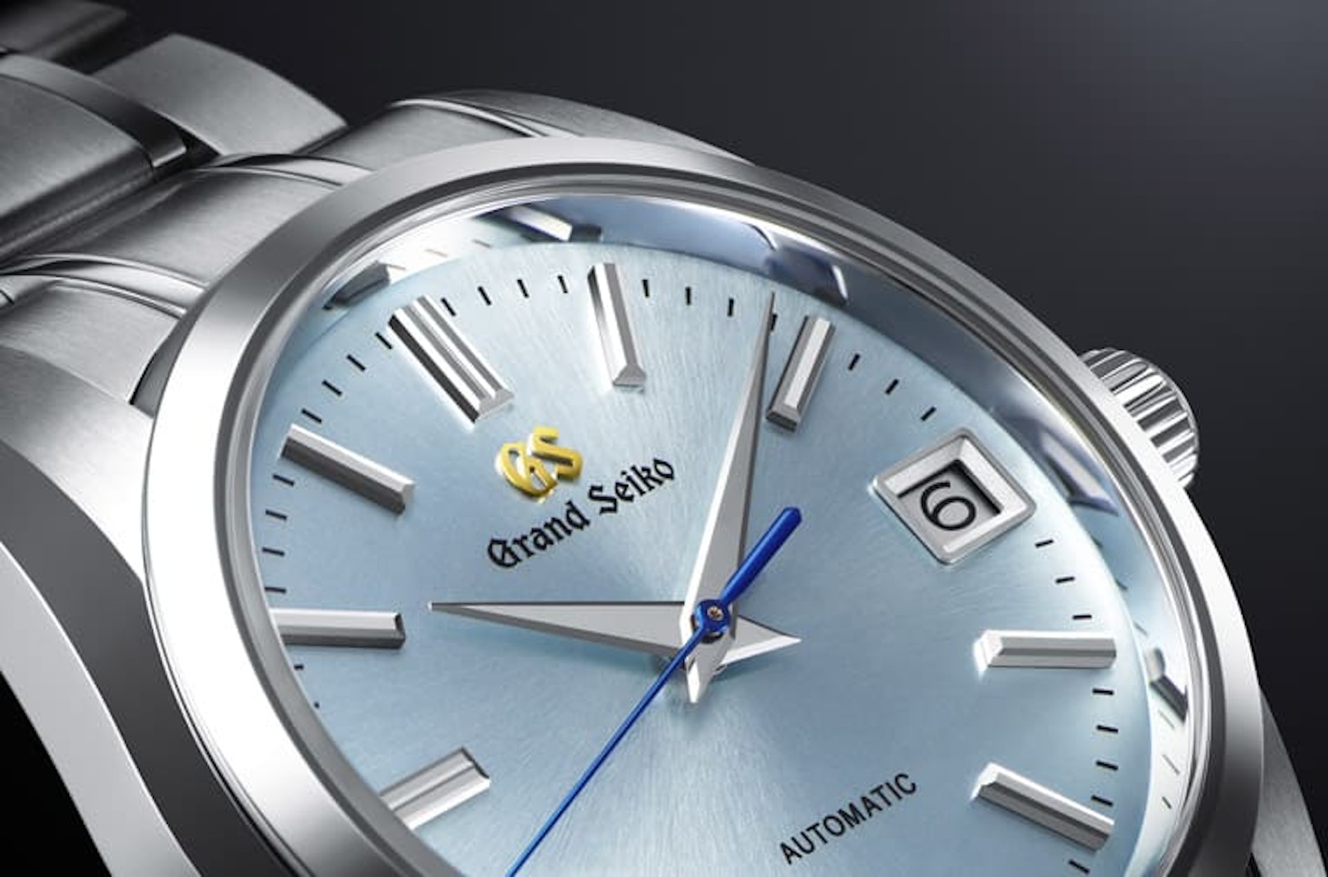 俐落的淺藍色太陽紋面盤呈現岩手山晴朗天空。(GRAND SEIKO官網) 俐落的淺藍色太陽紋面盤呈現岩手山晴朗天空。(GRAND SEIKO官網)